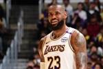 只需13场比赛！詹姆斯刷新NBA球员生涯第22季的总分等多项纪录